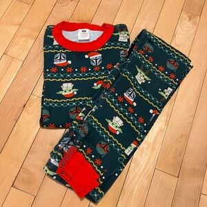 Hanna Andersson kids Star Wars The Mandalorian Christmas pajamas.  Size 10